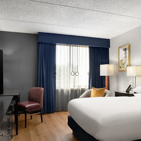 Doubletree By Hilton Bradley International Airport Hotel Windsor Locks Exterior photo