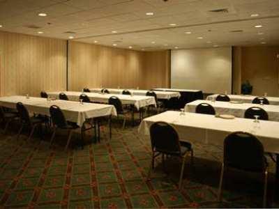 Doubletree By Hilton Bradley International Airport Hotel