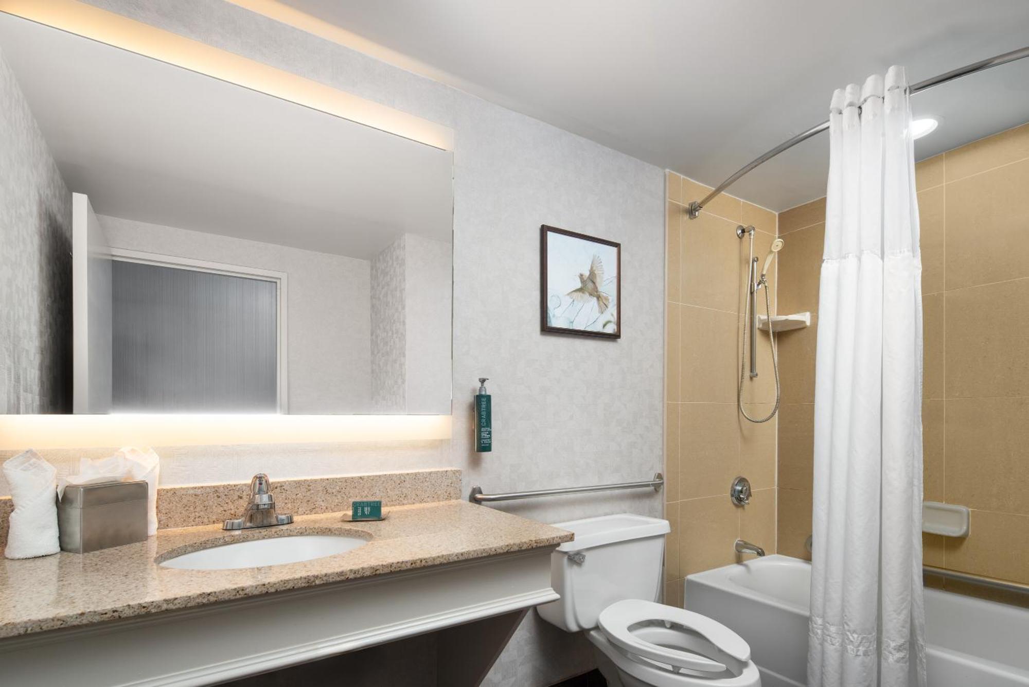 Hotel Doubletree By Hilton Bradley International Airport