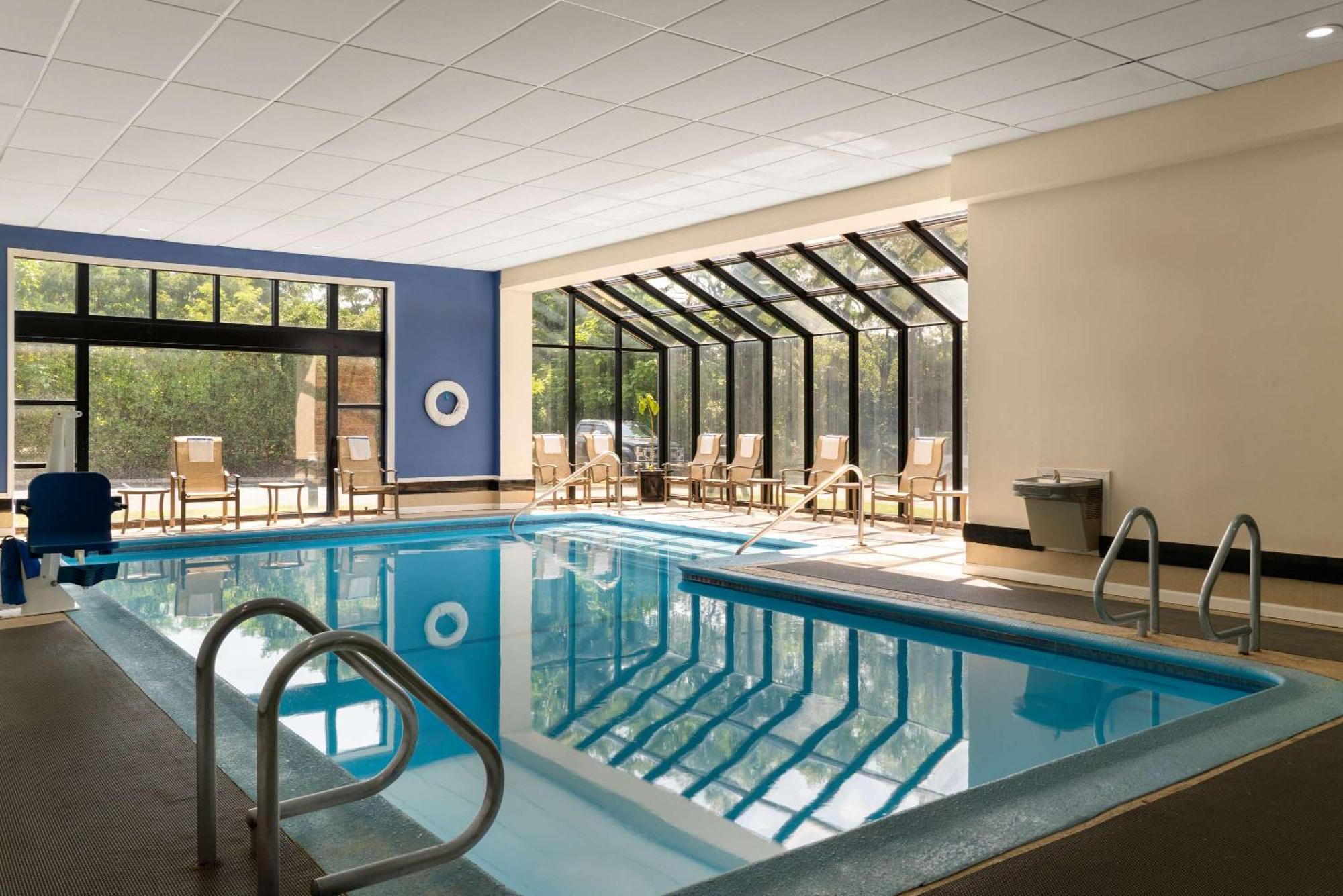 Hotel Doubletree By Hilton Bradley International Airport
