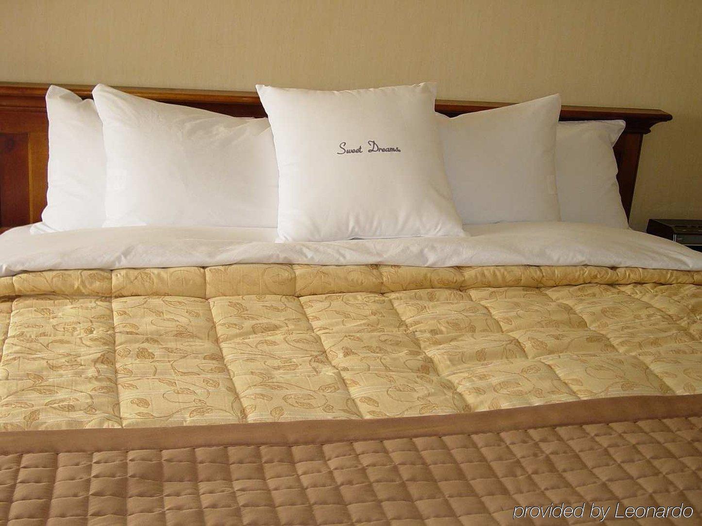 Doubletree By Hilton Bradley International Airport Hotel 3*