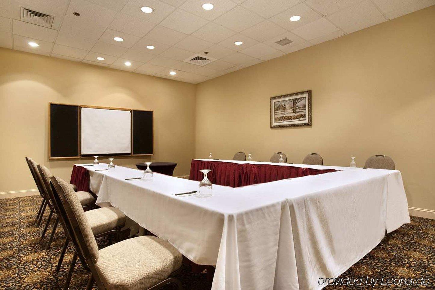 Doubletree By Hilton Bradley International Airport
