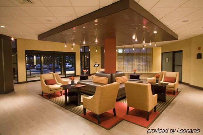 Doubletree By Hilton Bradley International Airport