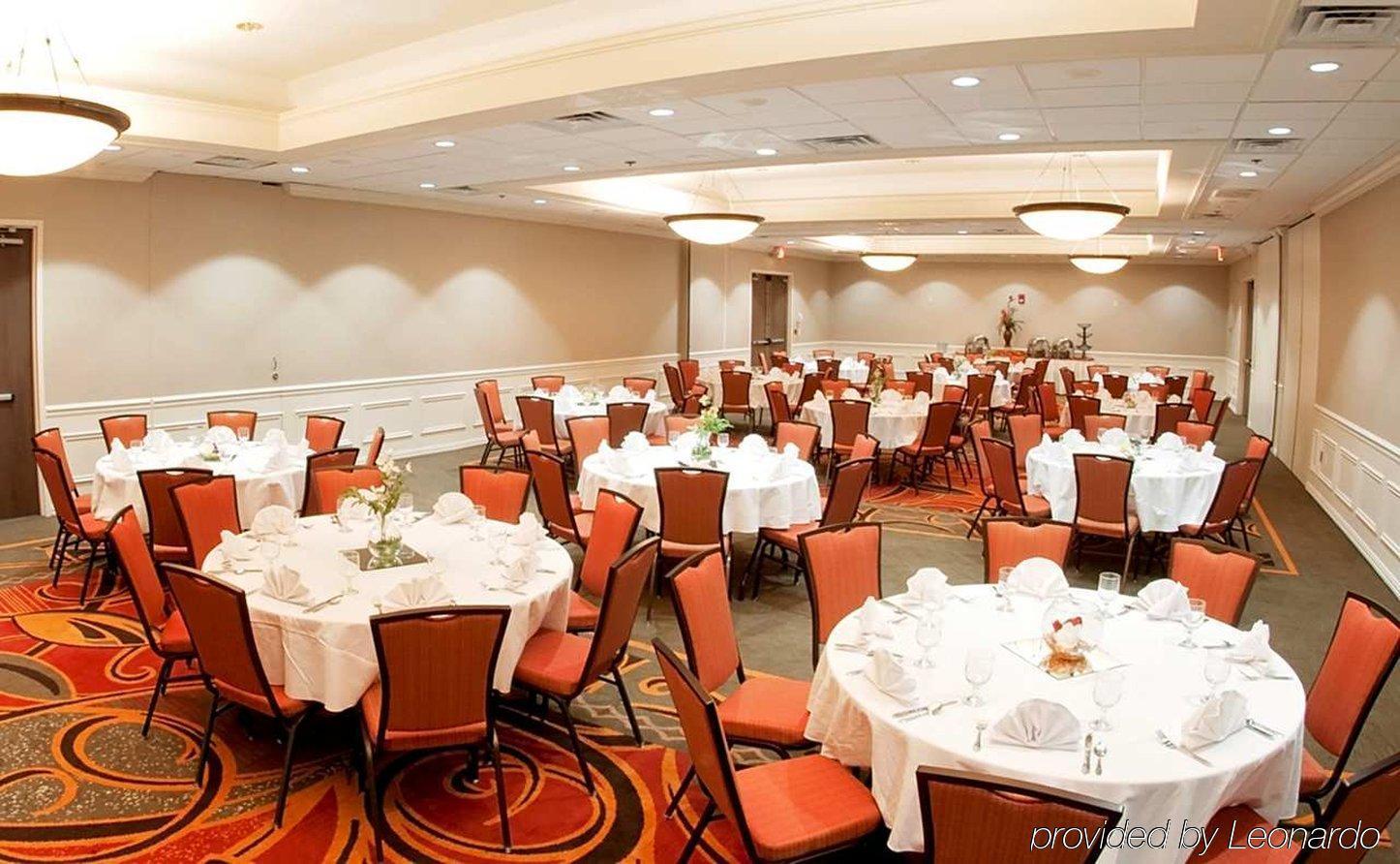 Doubletree By Hilton Bradley International Airport 3*