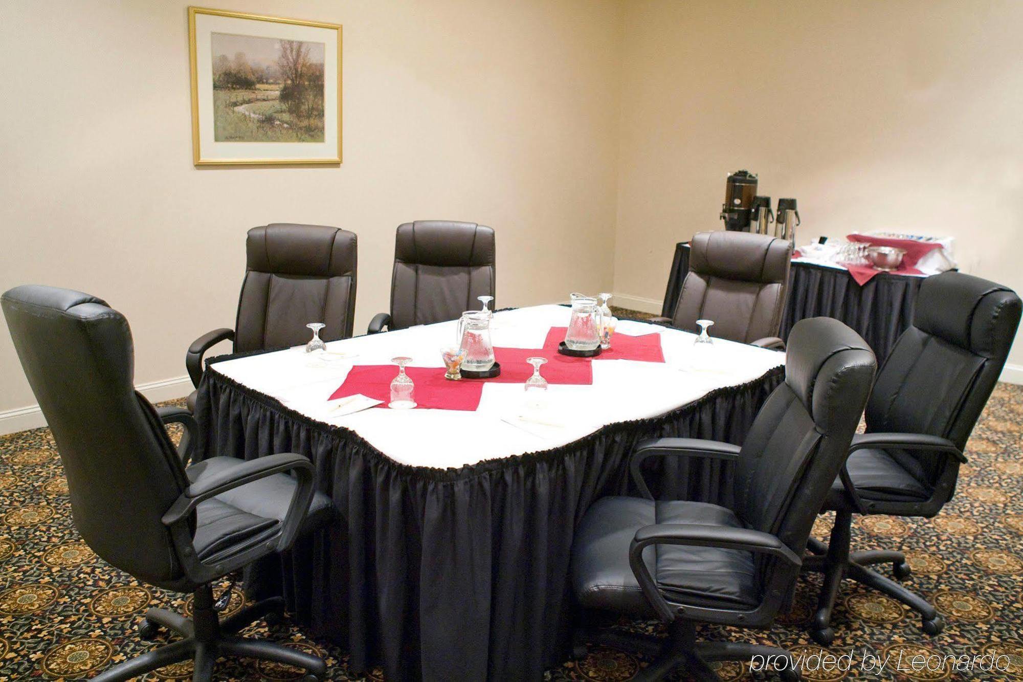 Doubletree By Hilton Bradley International Airport Hotel 3*